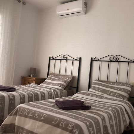 Puerto De Mazarron Large House With Roof Terrace & Sea Views-5 Guests Have 3 Bedrooms & 1 To 4 Guests Have 2 Bedrooms Exterior photo