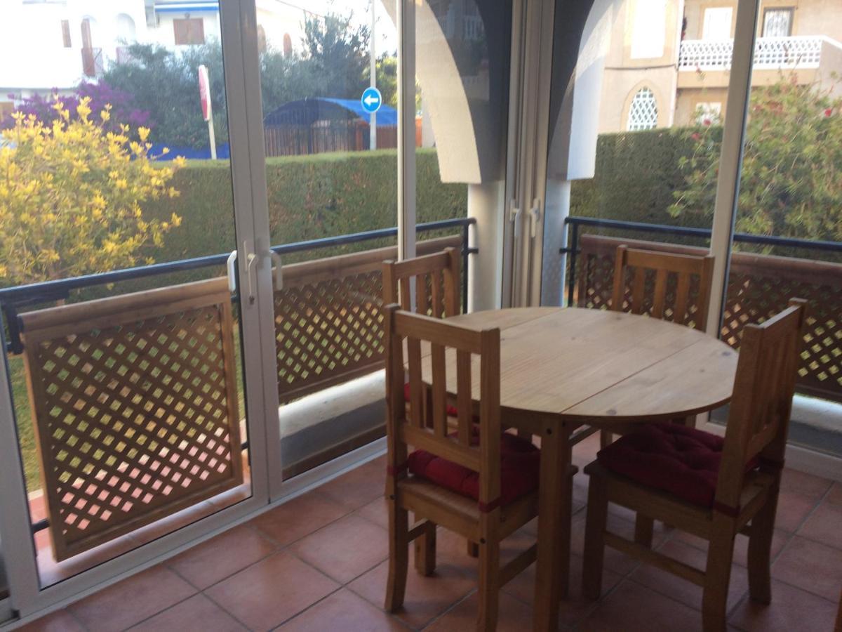 Puerto De Mazarron Large House With Roof Terrace & Sea Views-5 Guests Have 3 Bedrooms & 1 To 4 Guests Have 2 Bedrooms Exterior photo