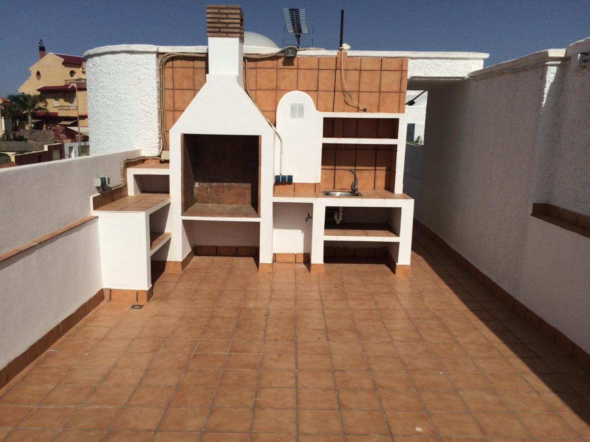 Puerto De Mazarron Large House With Roof Terrace & Sea Views-5 Guests Have 3 Bedrooms & 1 To 4 Guests Have 2 Bedrooms Exterior photo